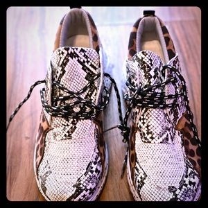 La Sheelah animal print sneakers